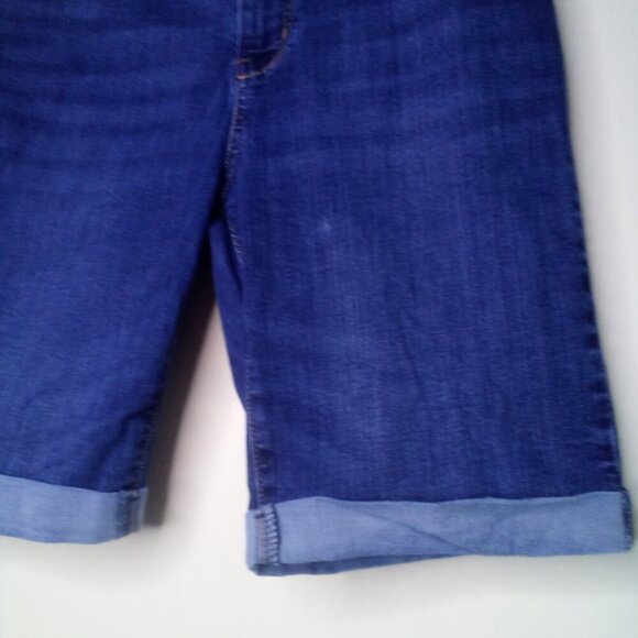 Denizen Levis Shorts Women 8 Bermuda Roll Hem Denim Blue - Picture 6 of 15